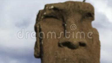 复活节岛莫伊雕像从焦点到清晰的镜头